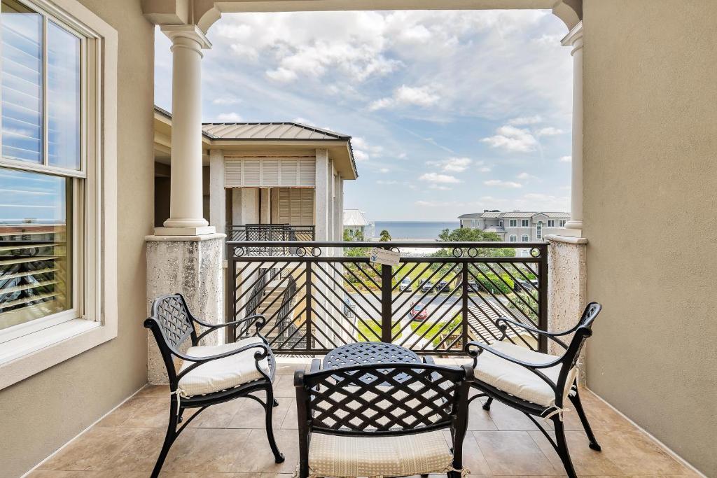 Sea Gate #306, Demere Park