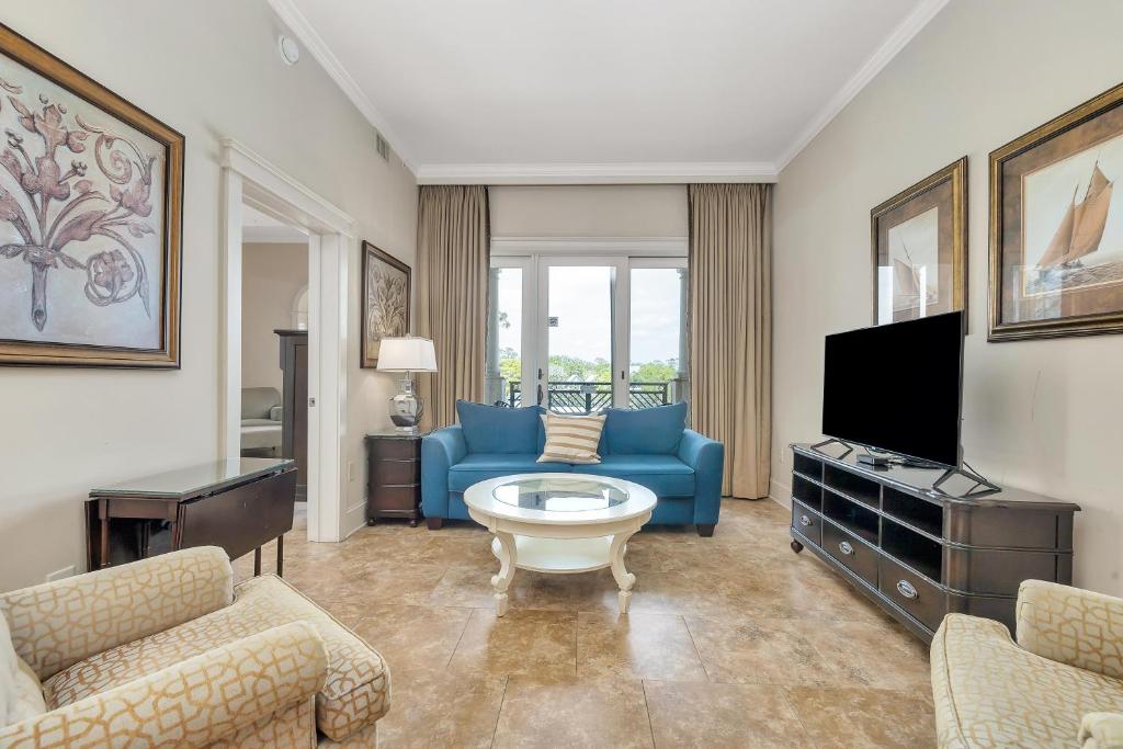 Sea Gate #305, Demere Park