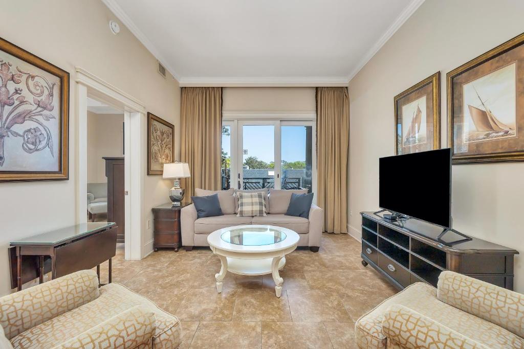 Sea Gate #205, Demere Park