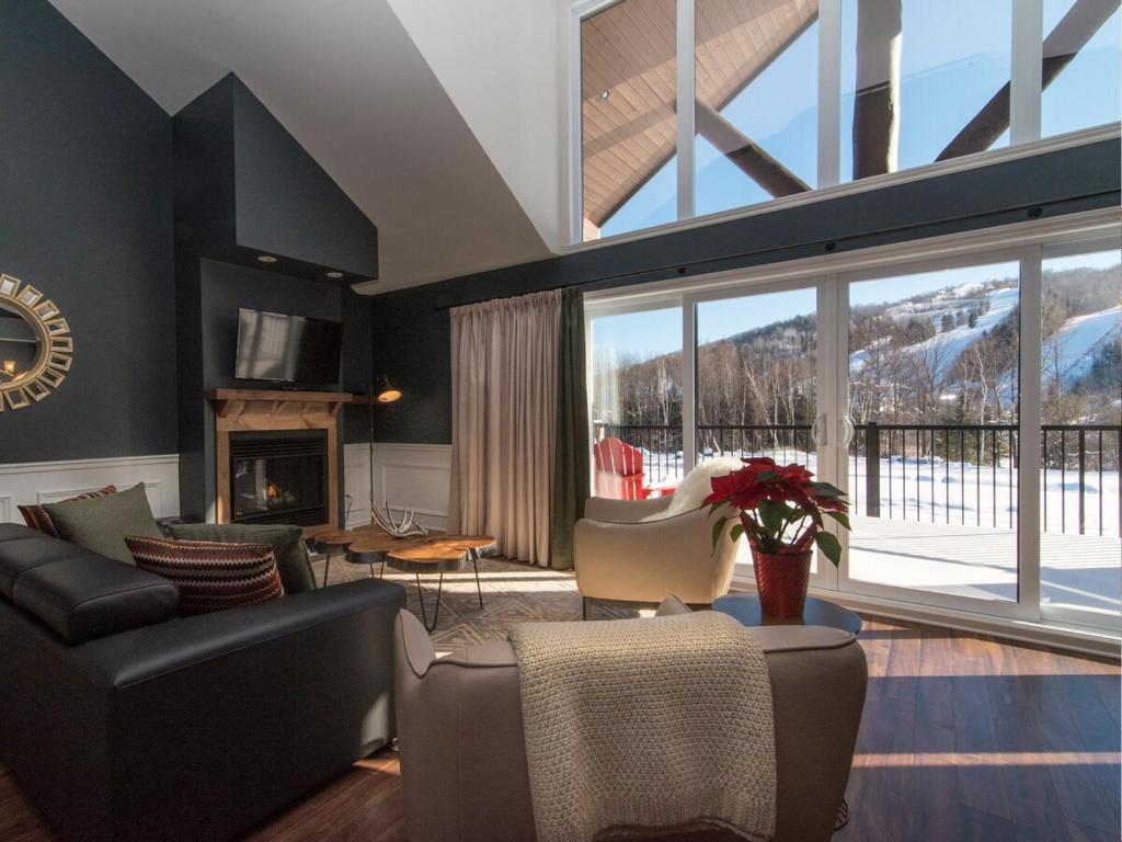 Luxurious suite with breathtaking views, ski in ski out, Saint-Sauveur-des-Monts