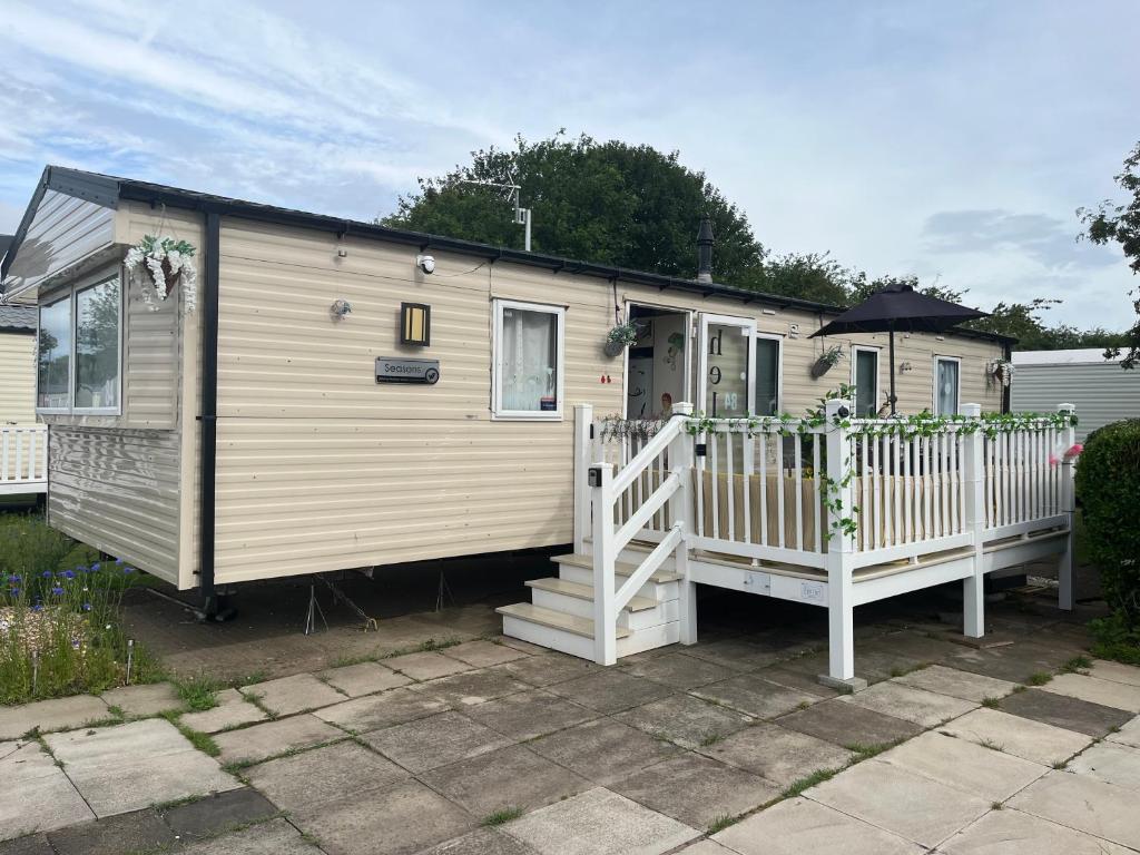 KPC-HELLYEAH caravan, Humberston