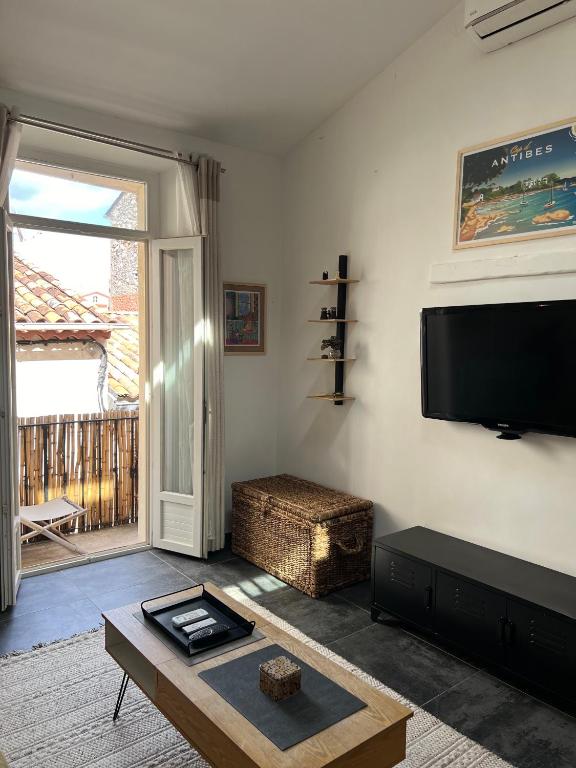 Adorable Appartement Mezzanine - Vieil Antibes - 2