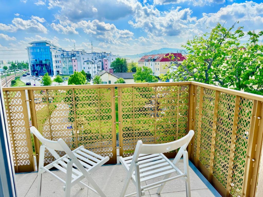 Modern Apartment with Balcony near SCS, Wiener Neudorf