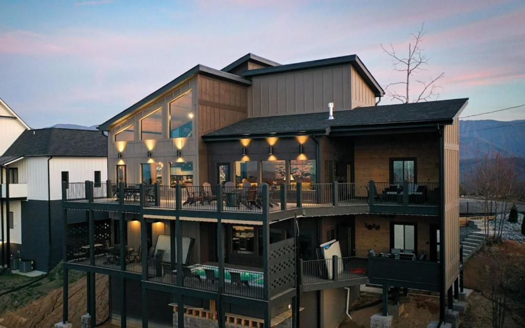 Elevation Station, Gatlinburg