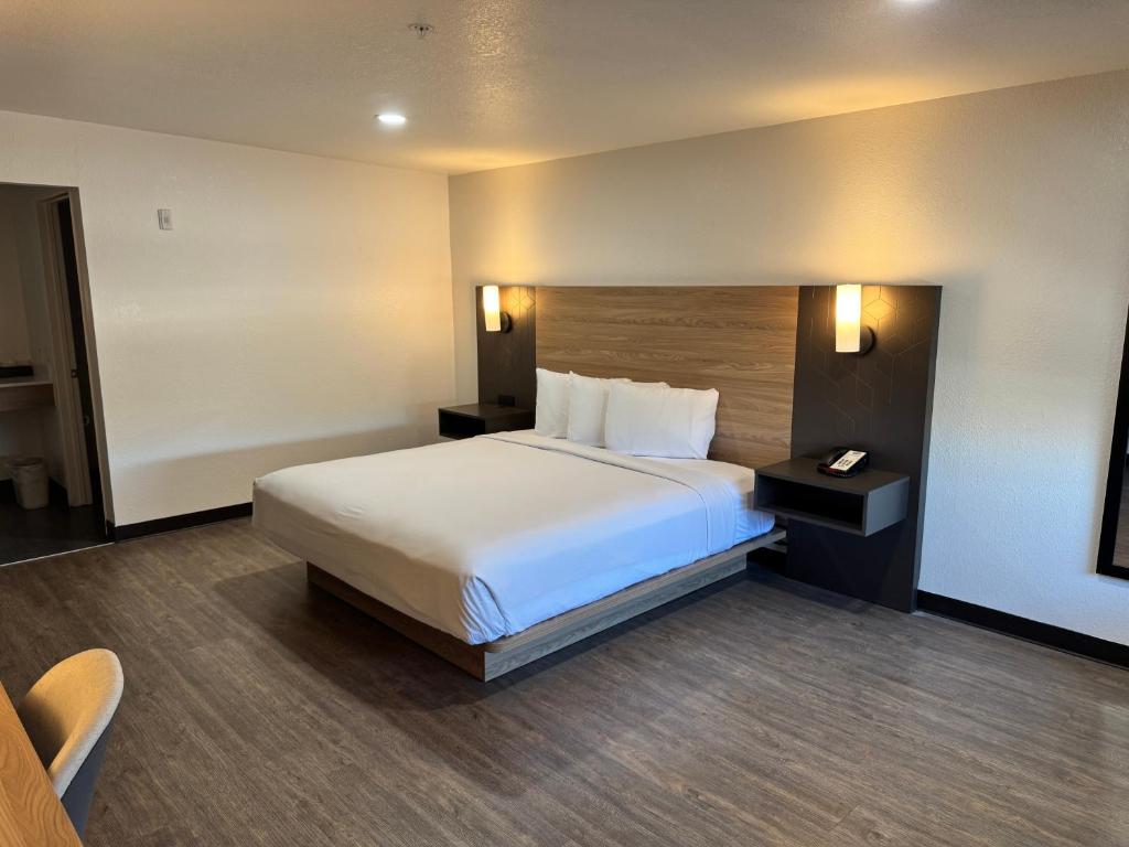Rodeway Inn & Suites Rancho Mirage - Palm Desert Area 호텔 이미지 1