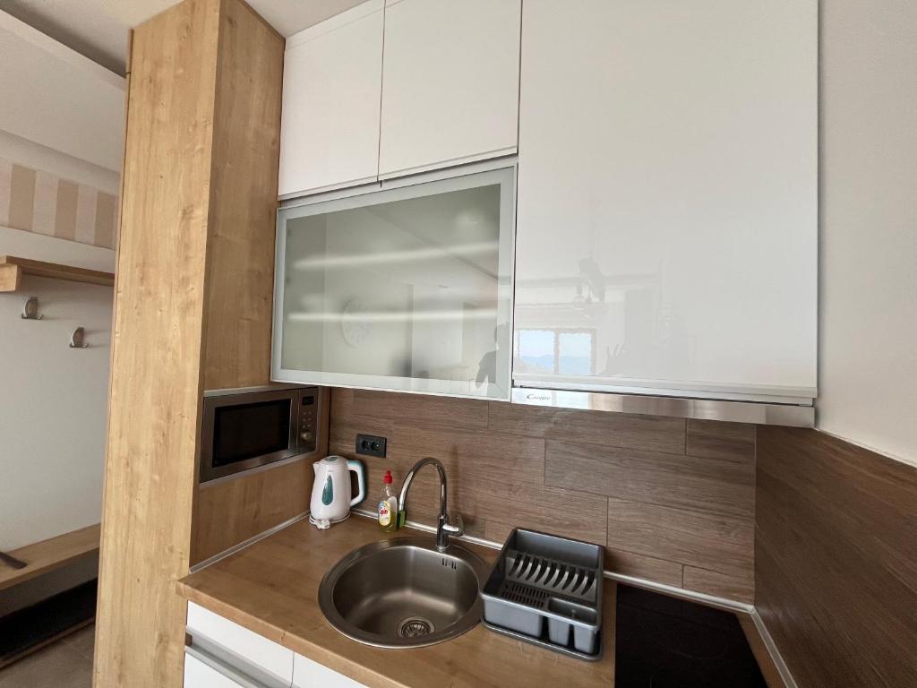 White Hill Milmari - 2
