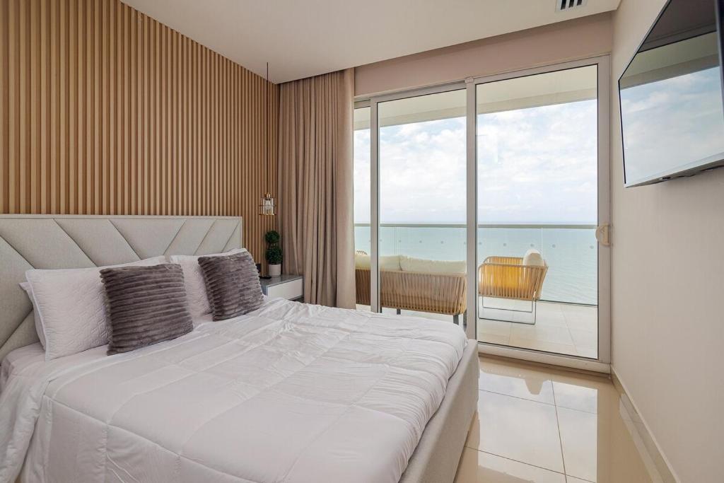 Luxury Ocean View Apartment Building H2 - Hyatt - 4