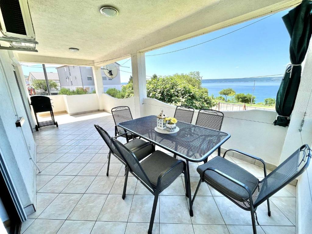 MY DALMATIA - Holiday home Anatea with sea view terrace, Maslenica