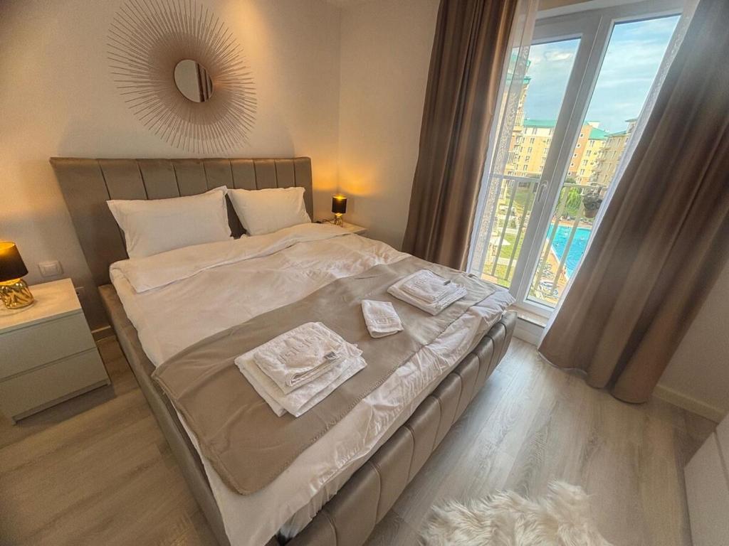 COSMO 3, 2 Rooms, 2 Beds, 1 Parking, Shopping & Swimming, Ştefăneştii de Sus