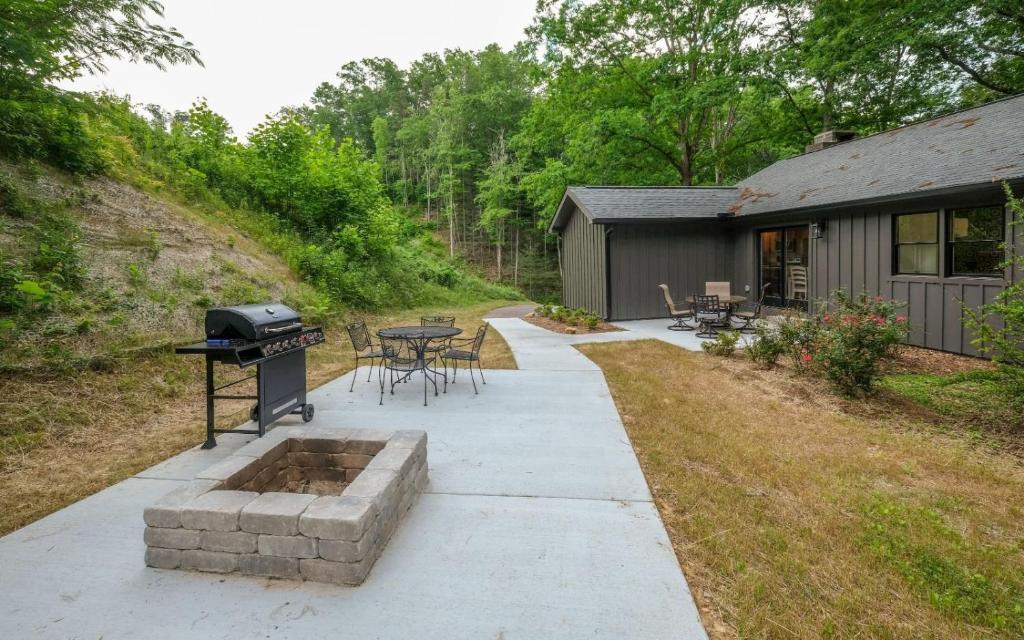 The Glades Escape, Gatlinburg