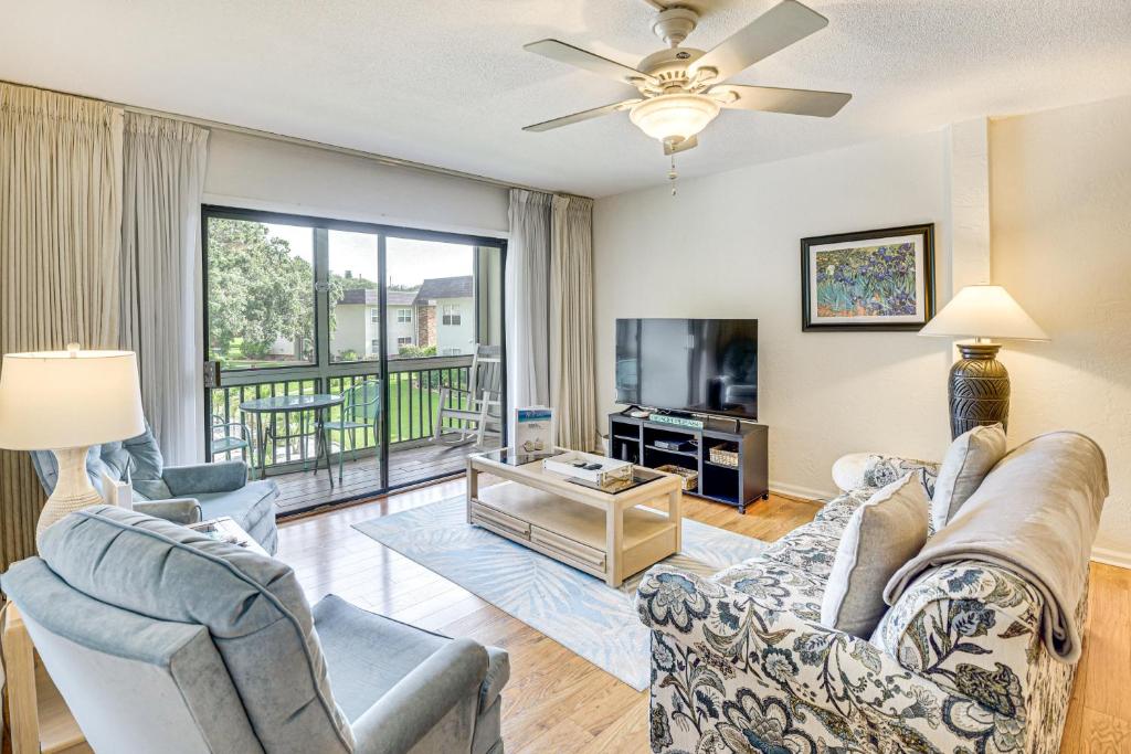 Less Than half Mi to Coast New Smyrna Beach Getaway, New Smyrna Beach