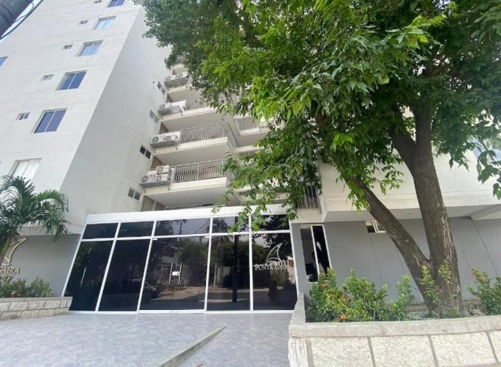 Exclusivo, Moderno Apartamento con piscina, Cerca Playa Rodadero, Santa Marta