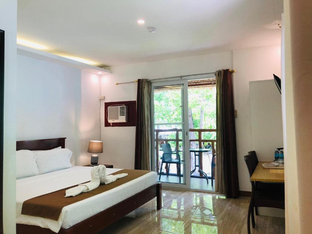 サンタンデール ペブル ビーチ リゾート (Santander Pebble Beach Resort)