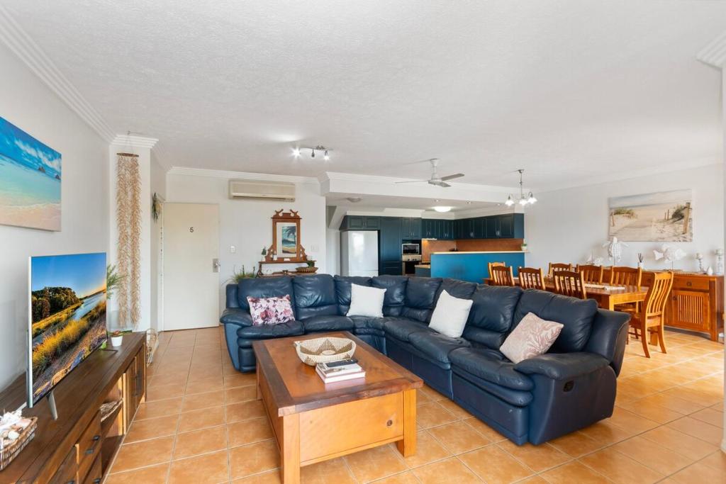 Beachfront Bliss on Esplanade, Belgian Gardens