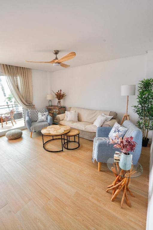 PRECIOSO y EXCLUSIVO APARTAMENTO EN 1º LINEA DE PLAYA CON PARKING - 3