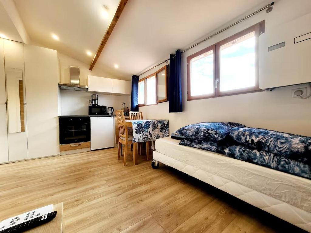 Les Marc - 5 logements dans le Vieil Antibes - 5