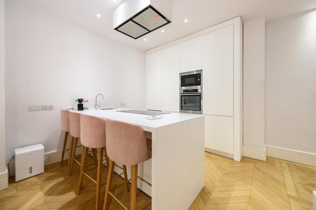 Luxury apartment in the center of Madrid REI251 - 4