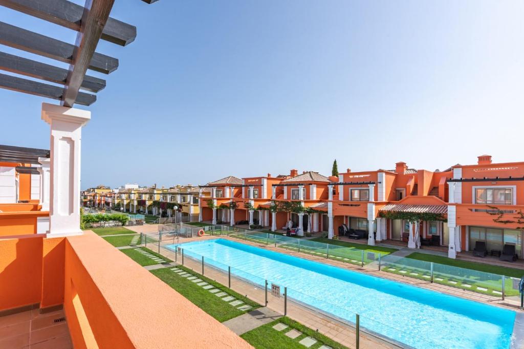 Spacious & Luxurious w/ Terrace & Pool by HostWise, Luz de Tavira