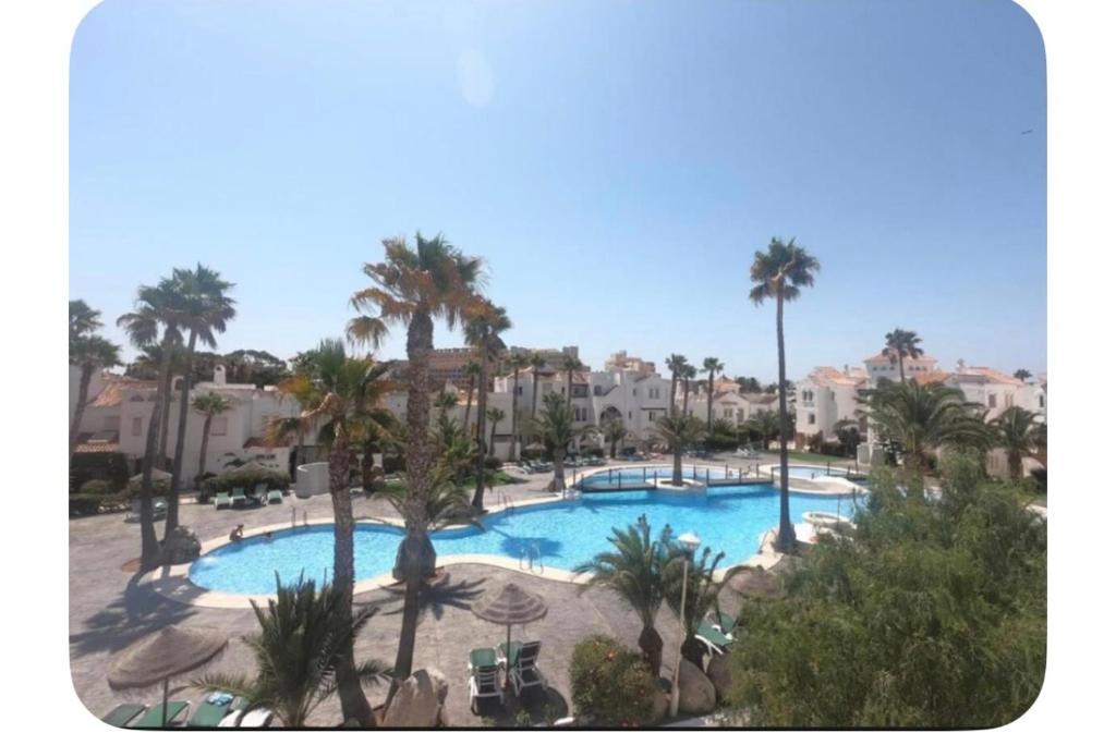 Apartamento en Golf Center Pueblo - 3