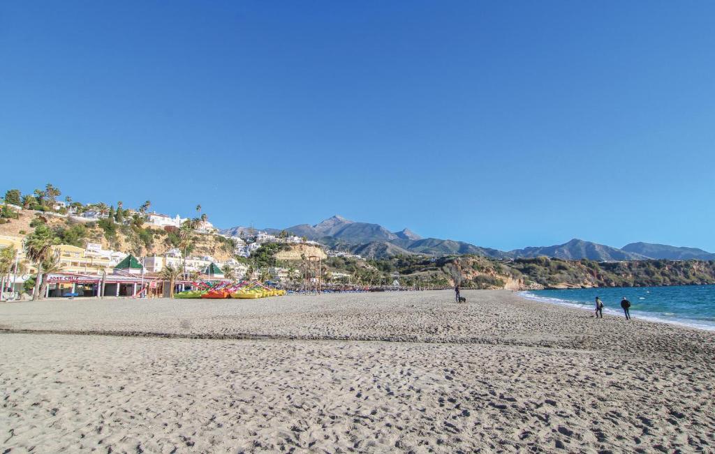 Cozy Home In Nerja With Wifi - 4