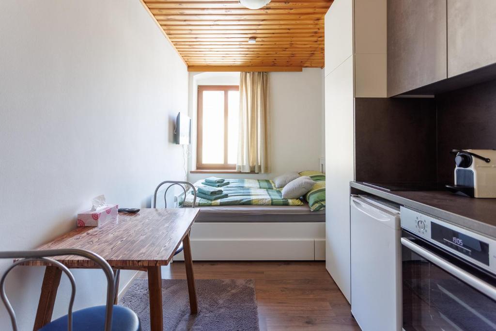 MiniZell - Small Cosy Central - 2