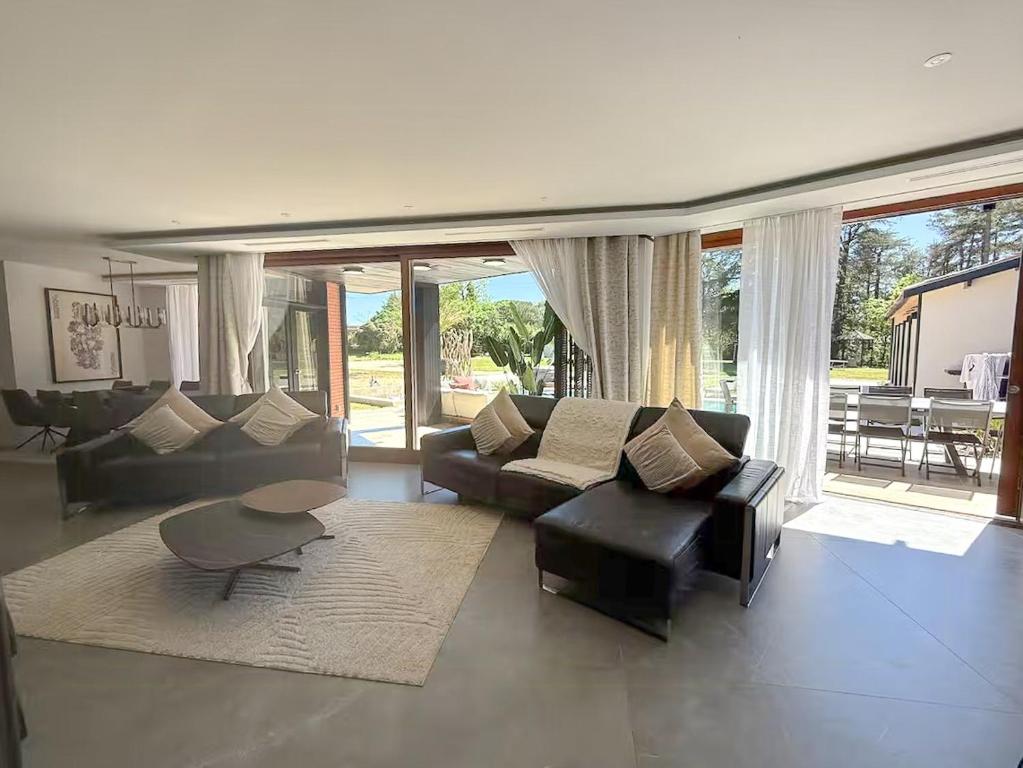 Villa With Pool In The Heart Of Montauban - 5