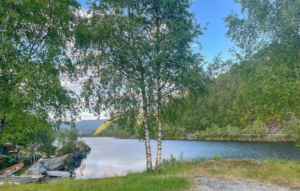Awesome Home In Sævareid With Lake View, Sævareid