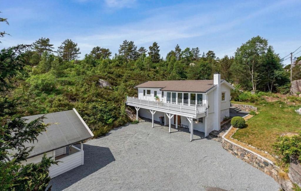 Stunning Home In Fjell With Wifi, Haganes