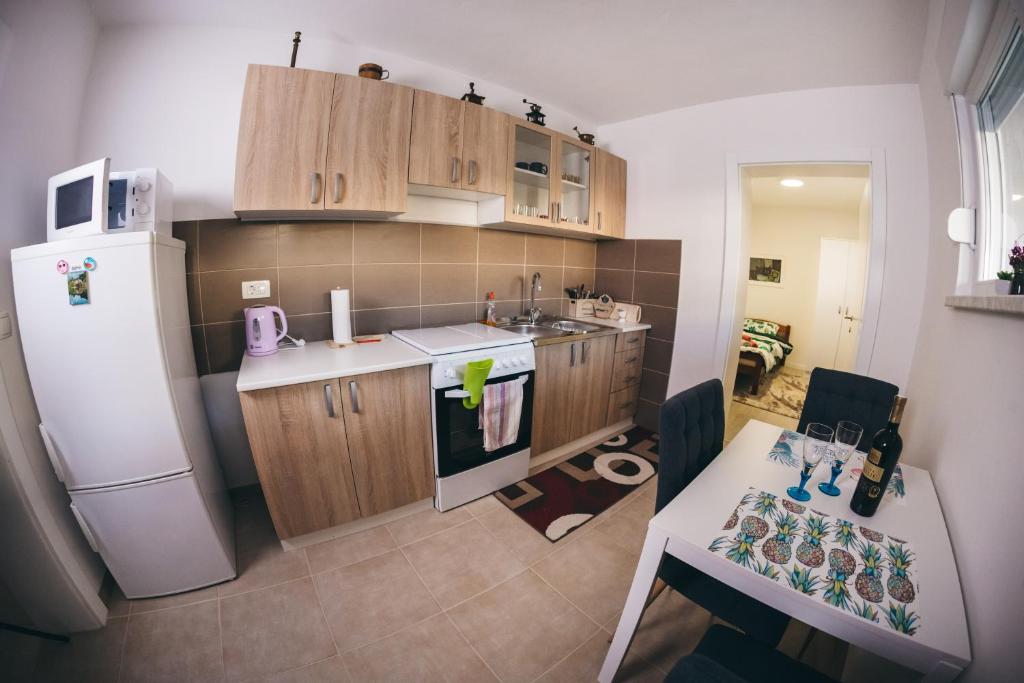 Apartment Ember - 5