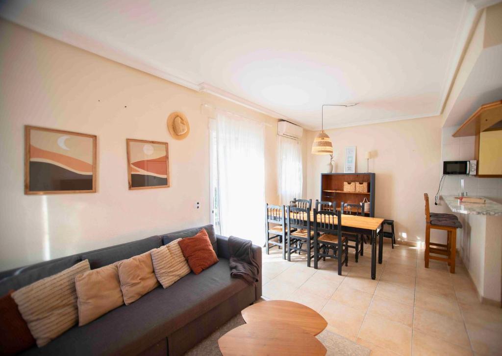 Villa with private garden 200m from the sea - 5