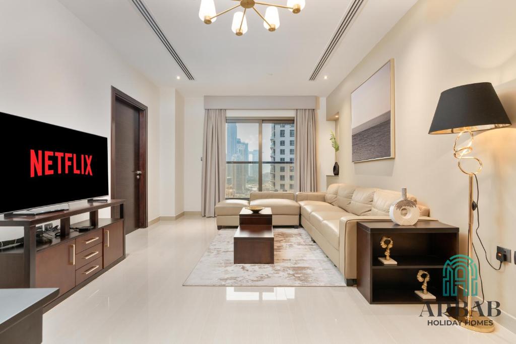 Elite Downtown Residence- Luxurious 2BR - Burj Khalifa View, Dubai