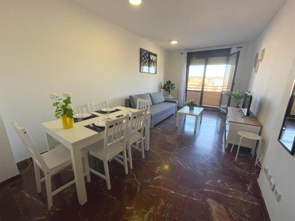 Apartamentos Zaragoza Suites El Pilar 3000 - 3