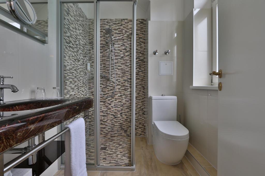 Hotel Elefant photo