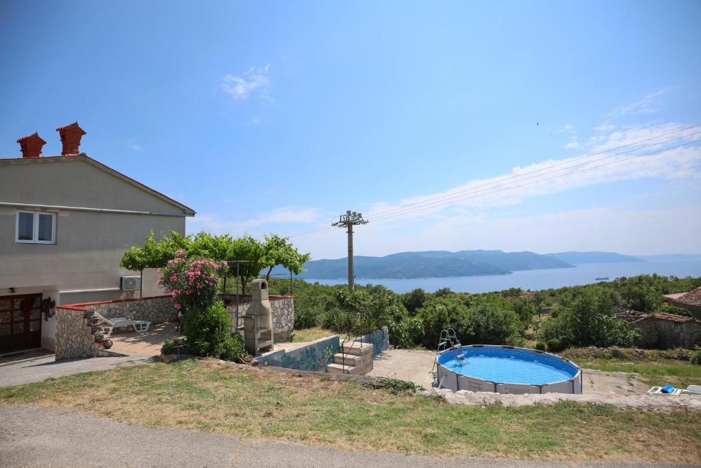 Apartman Fonovici, Juraši