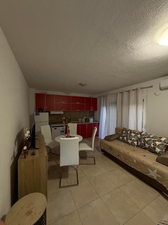 Apartman Strahinja, Tivat