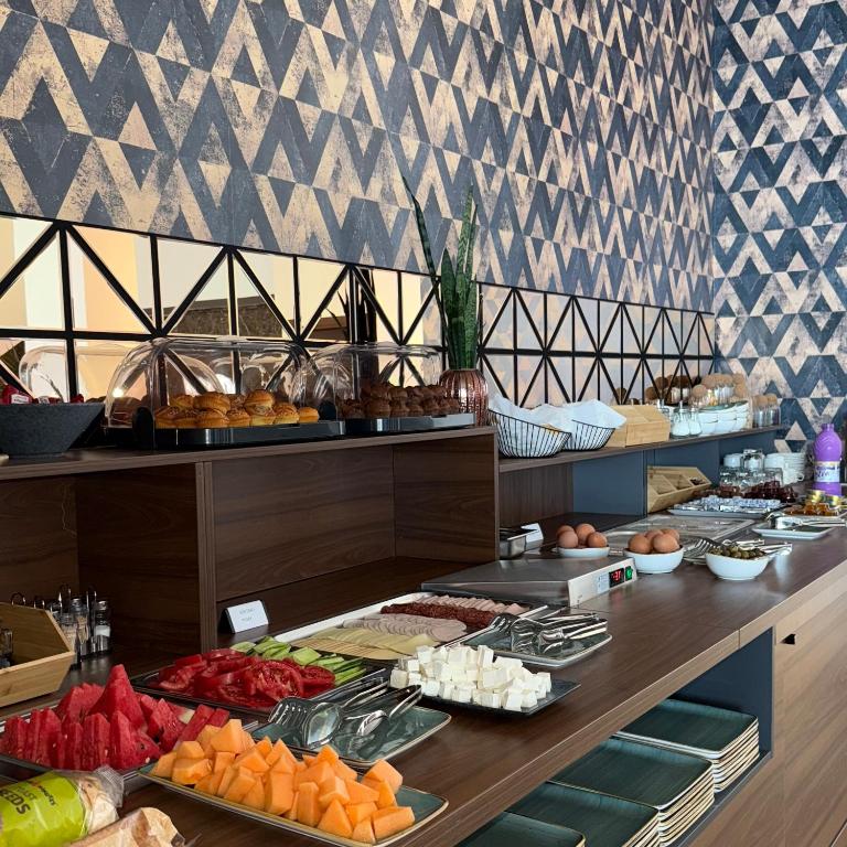 Hotel Sutomore - 2