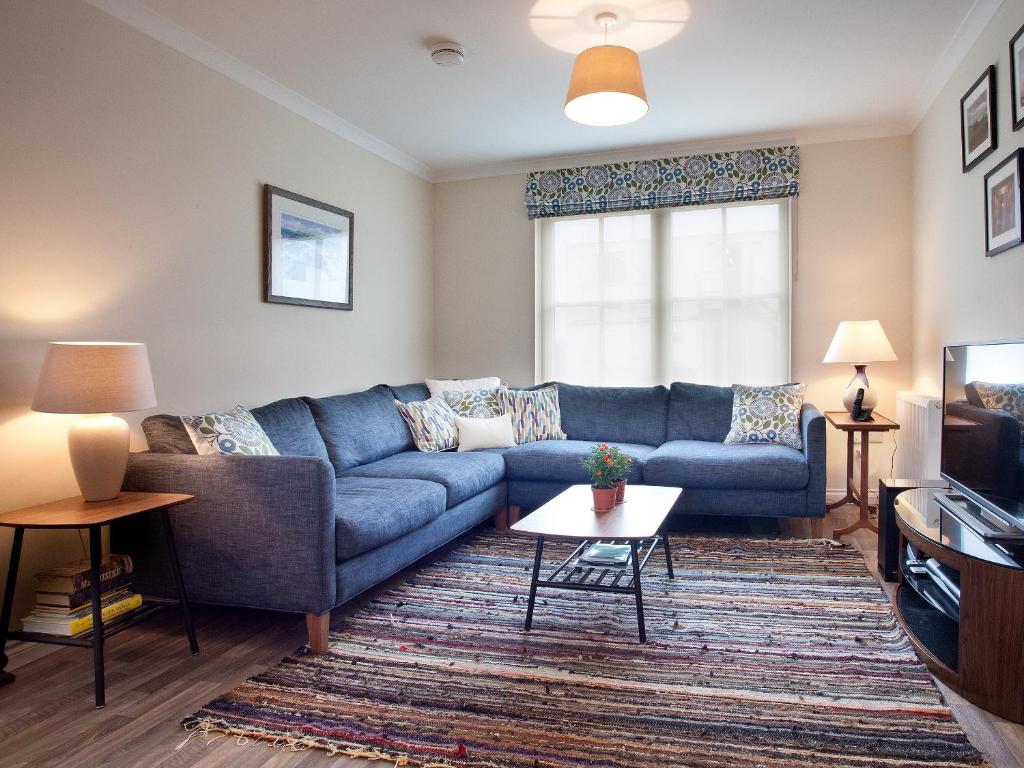 Mackay Road - Uk7451, Dornoch