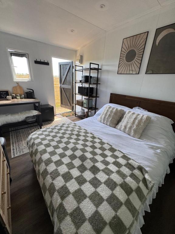 The Old Stable 1, Messing