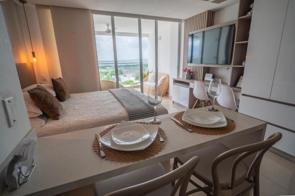 New Apto Beach Front & Close to Airport - 4