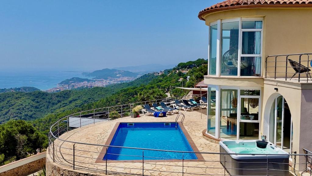 Villa Joie de Vivre - 2