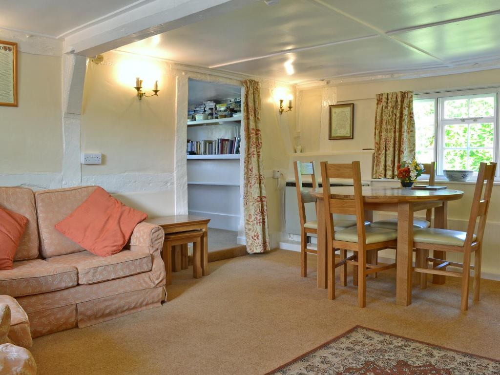 October Cottage, Collingbourne Kingston photo 2