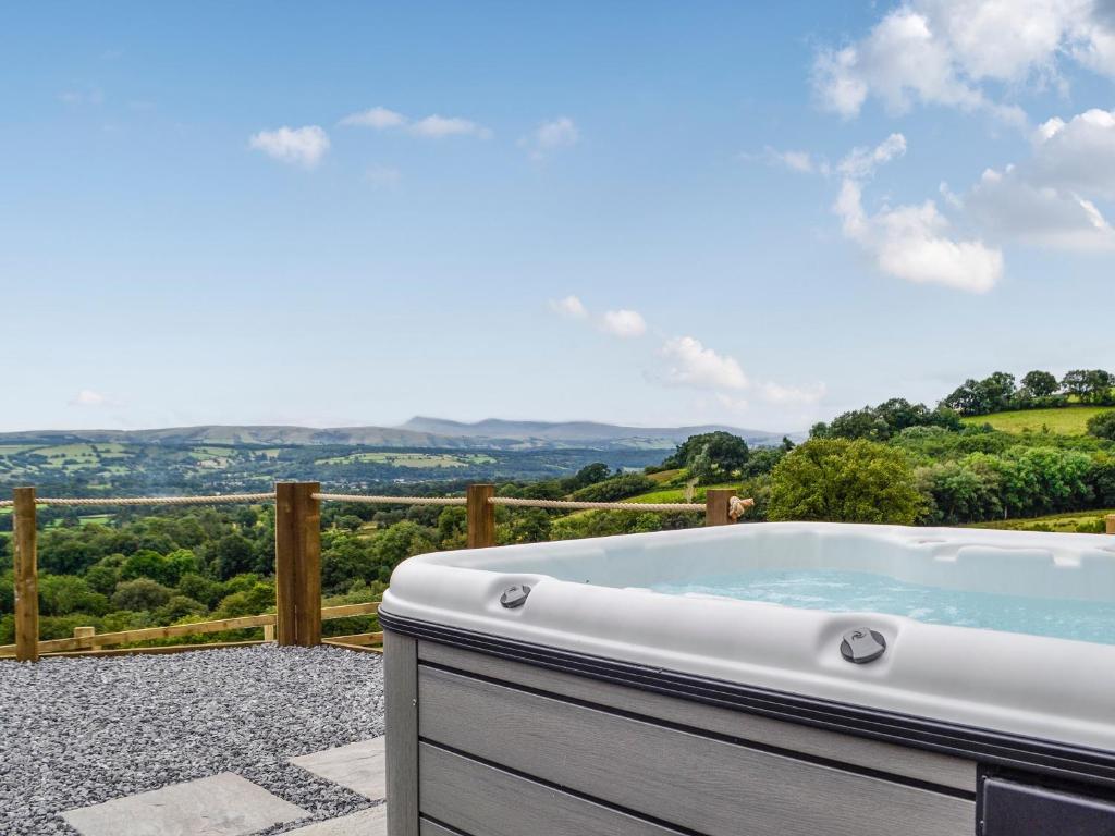 Valley View - Uk34178, Cilycwm