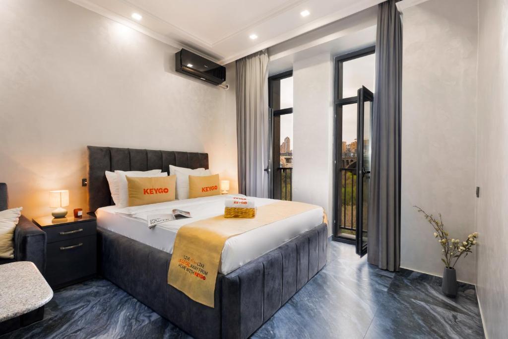 Apartment KeyGo #0018 next to St Sarkis Church, Jerevan