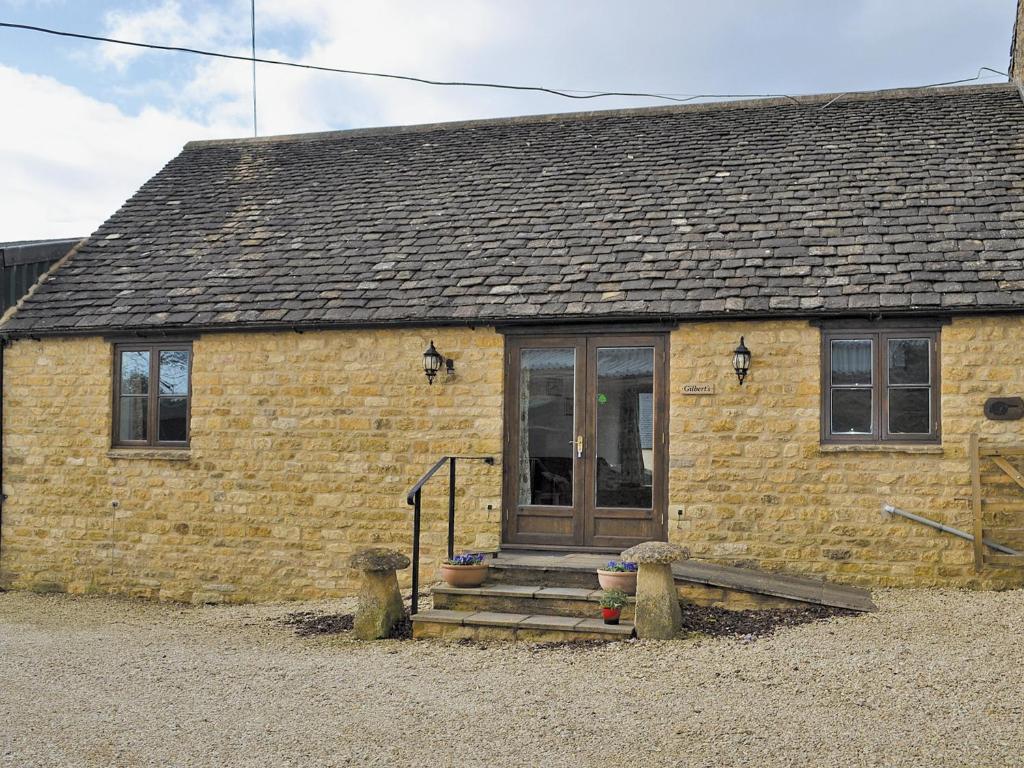 Gilberts - E4752, Ebrington