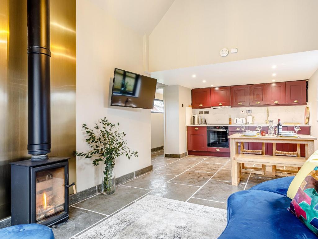 The Telephone Exchange, a dog-friendly self-catering house near Warminster with an enclosed garden