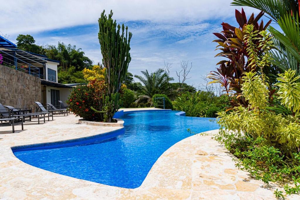 Unique panoramic view and Central location!, Uvita