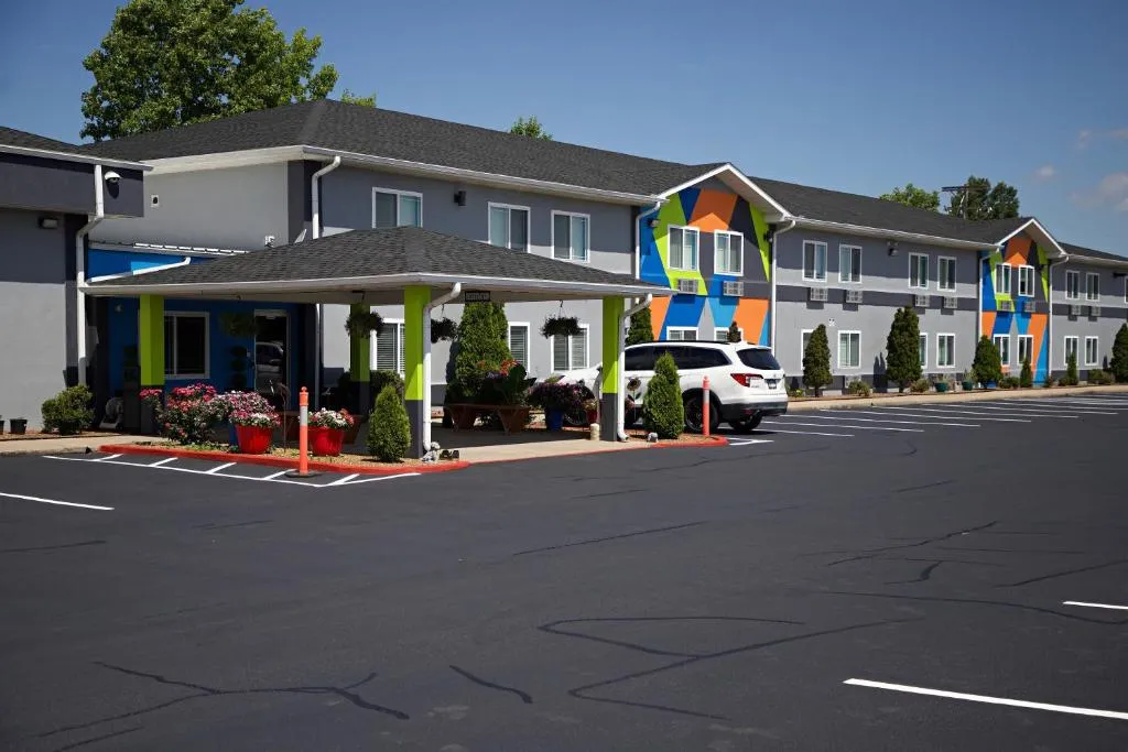 Express Inn Parsons，位于Parsons的酒店