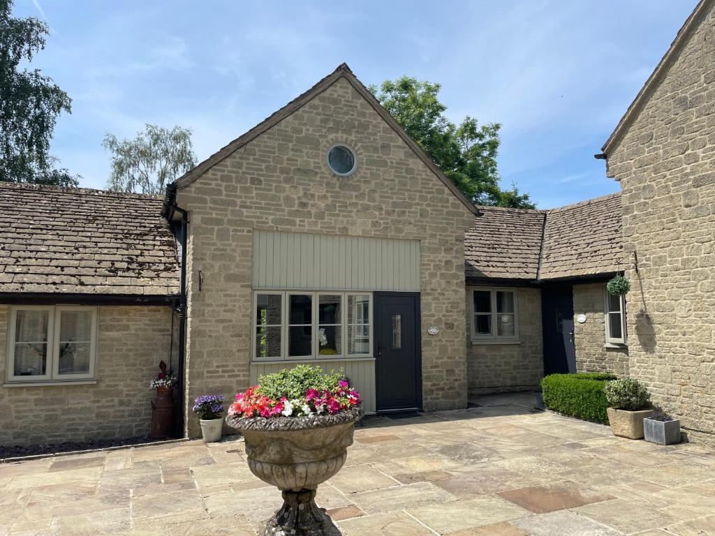 Sherbourne Cottage, Seven Springs Cottages, Cheltenham