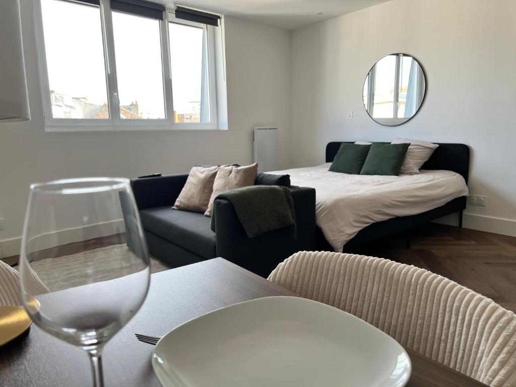 La suite - King bed - Spacieux - Calme, Arras