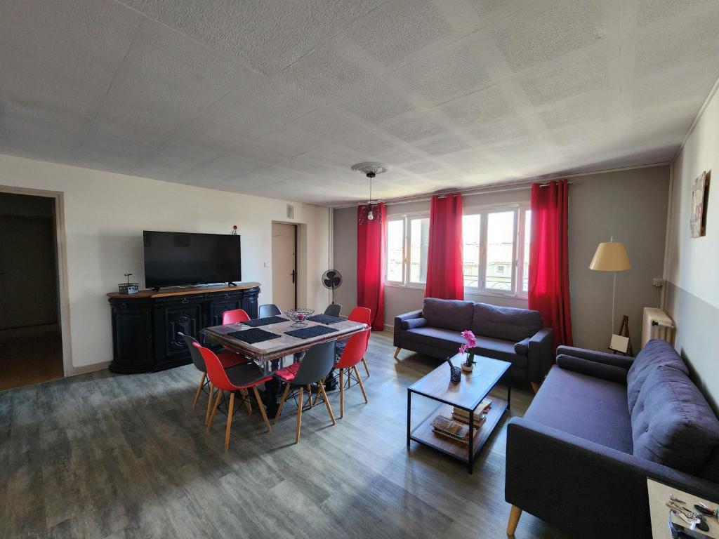 Vue panoramique - Centre-ville - Appartement lumineux - 2